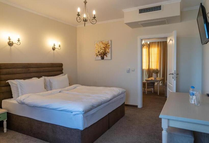 דירת חדר, Villa Della Rosa