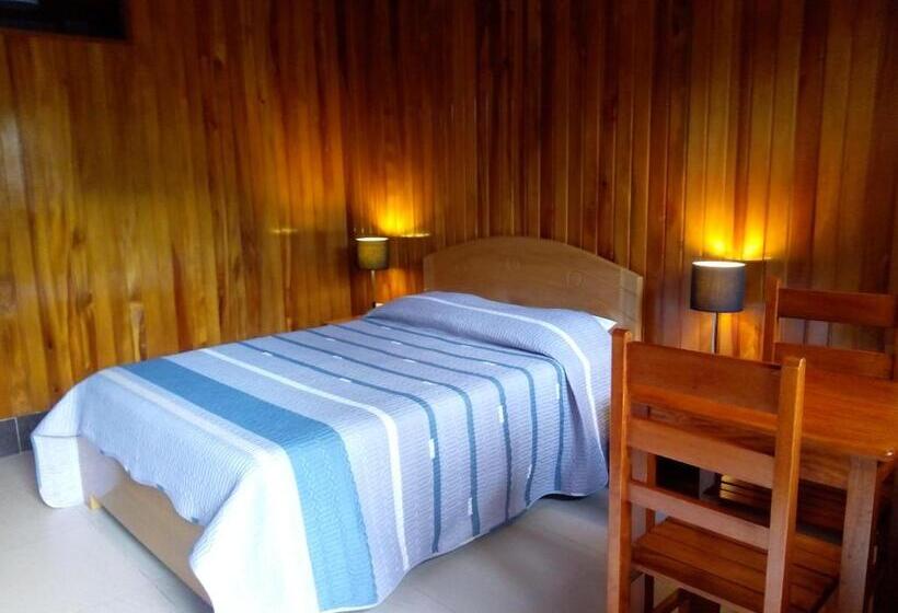 غرفة قياسية, Hostal La Maison Canadiense