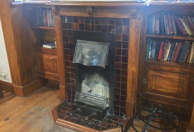 غرفة ديلوكس سرير كينج, Lord Fraser Guest House