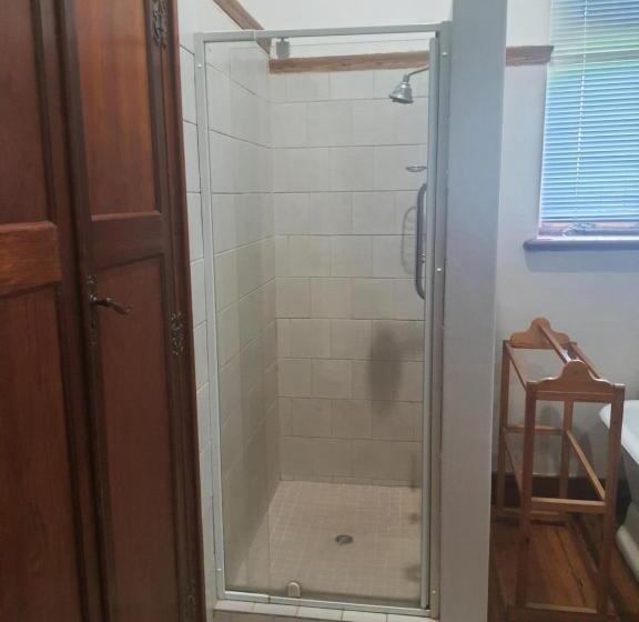 غرفة ديلوكس سرير كينج, Lord Fraser Guest House