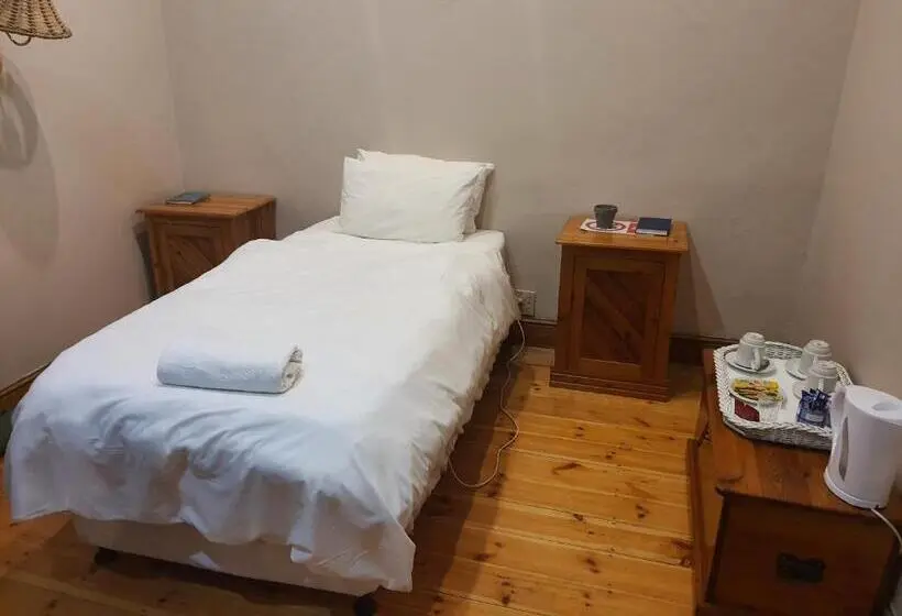 ファミリールーム, Lord Fraser Guest House