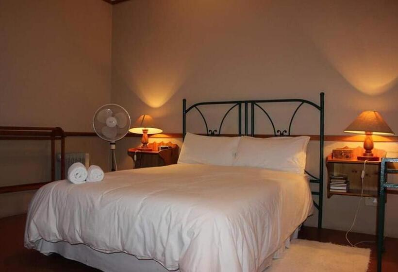 غرفة إقتصادية, Lord Fraser Guest House