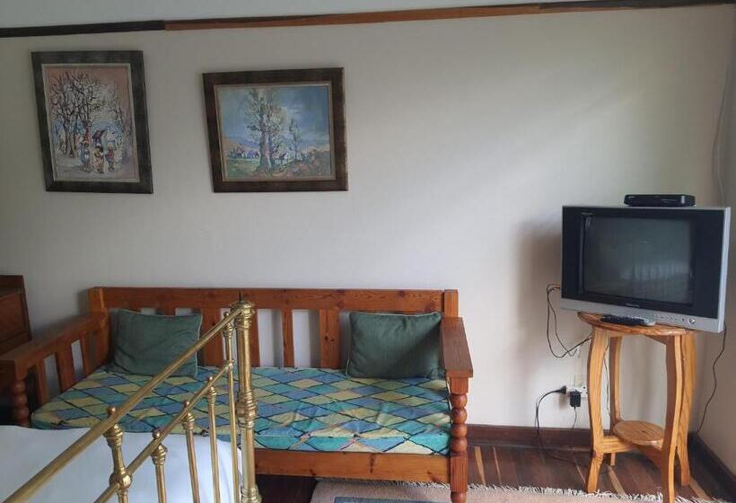 غرفة إقتصادية, Lord Fraser Guest House