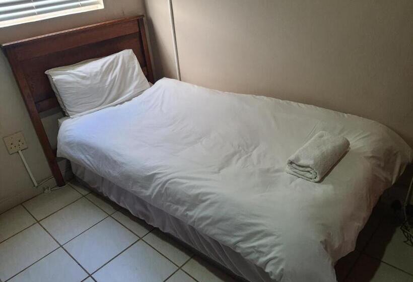 غرفة ديلوكس عائلية, Lord Fraser Guest House