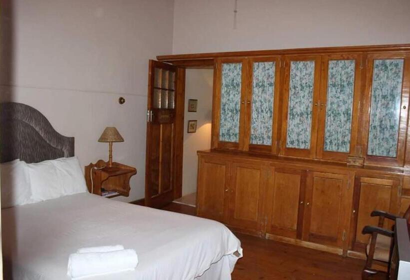 غرفة ديلوكس, Lord Fraser Guest House