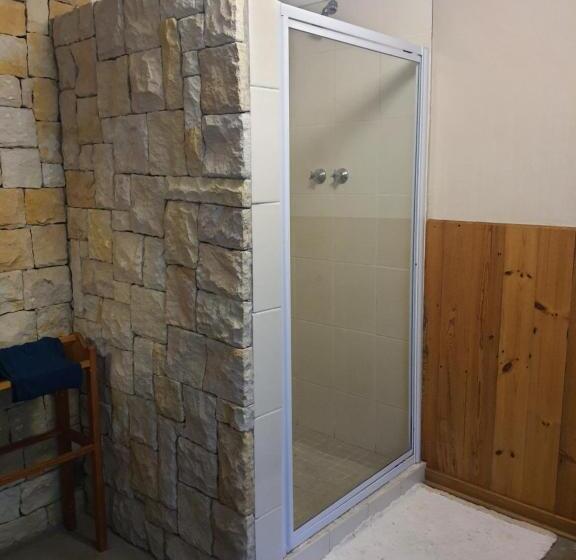 غرفة قياسية, Lord Fraser Guest House