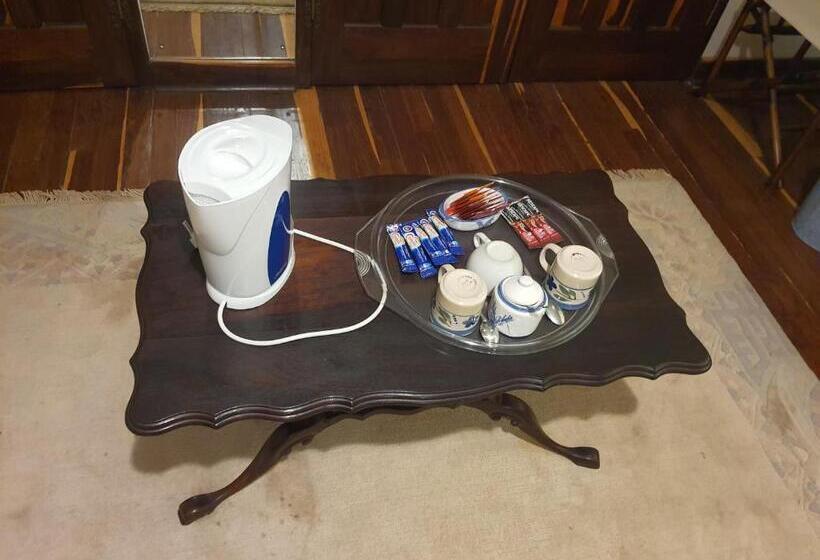 غرفة إقتصادية, Lord Fraser Guest House