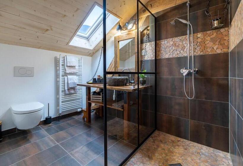 اتاق استاندارد, B&b Restaurant Le Pernollet