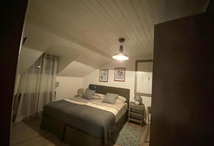 バス共有のスタンダードルーム, B&b Restaurant Le Pernollet