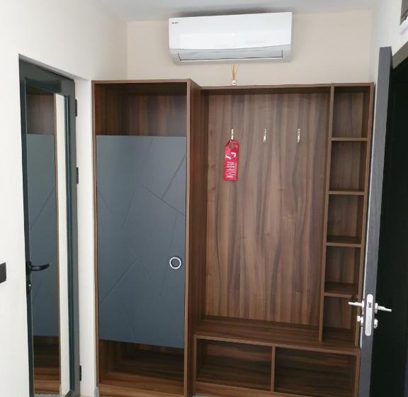 חדר סטנדרט לשלושה, Family Hotel Novel City