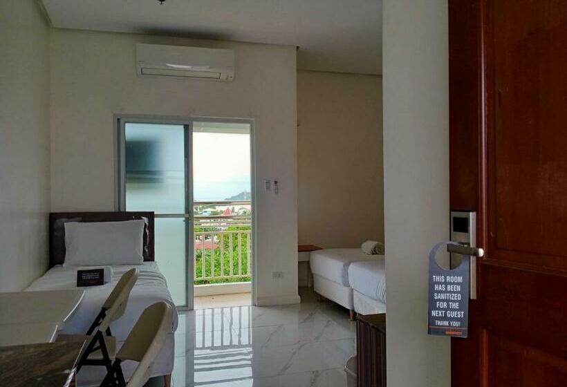 이코노미 트리플 룸, Centtro Residences