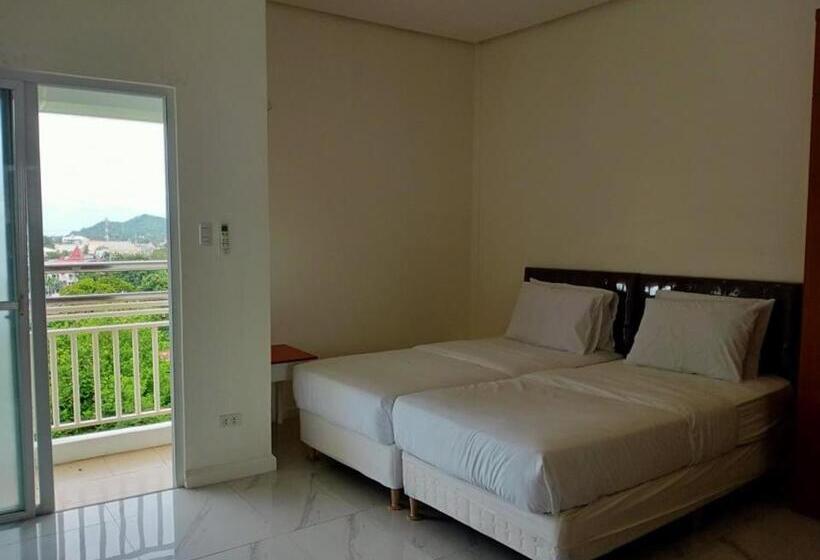 이코노미 트리플 룸, Centtro Residences