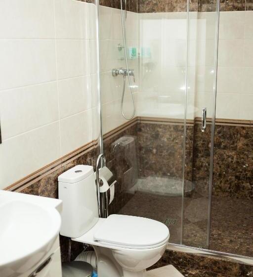 غرفة ديلوكس, Charivne Ozero