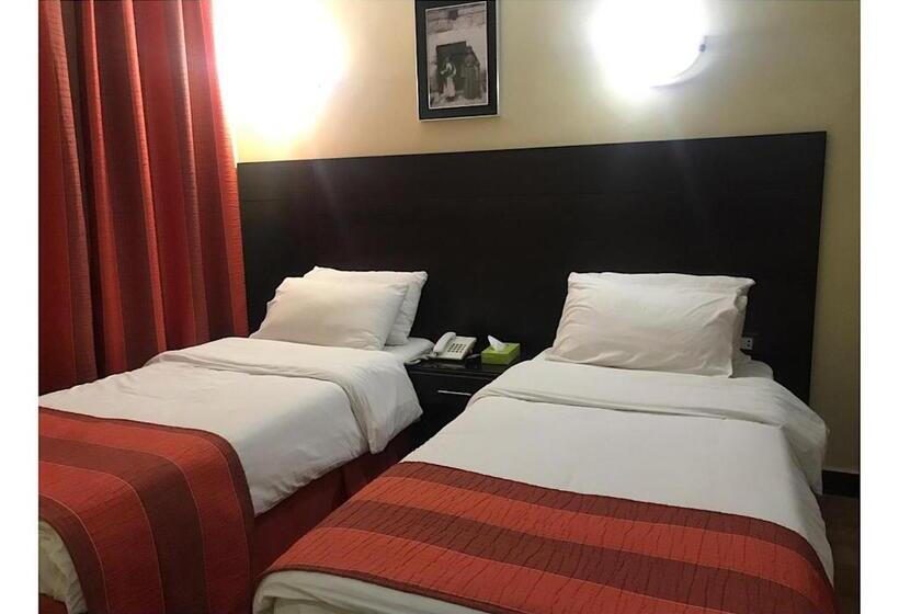 اتاق ساده سه نفره, Hidab Petra