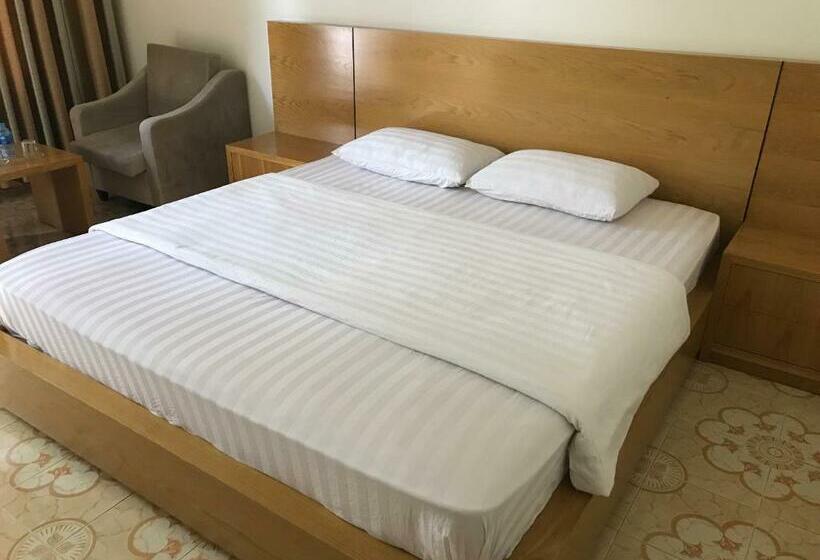 اتاق استاندارد با تخت بزرگ, Nhà Khách T284