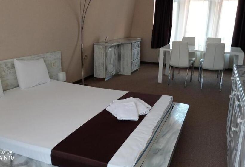 テラス付き１ベッドルームアパートメント, Oppium Restaurant & Garden