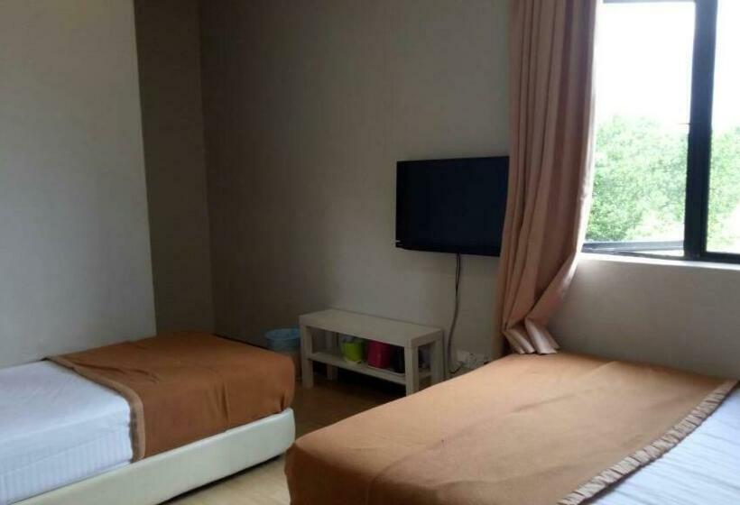 Семейный Номер, Selesa View Gambang