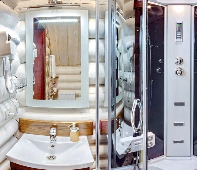 خانه 1 خوابه, Whiteberry