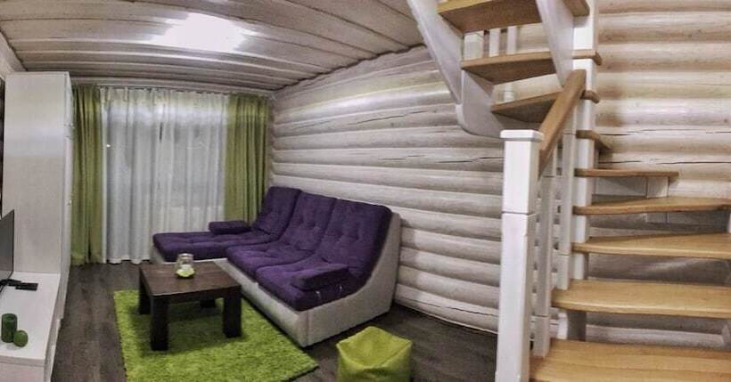 اتاق دوبلکس, Whiteberry