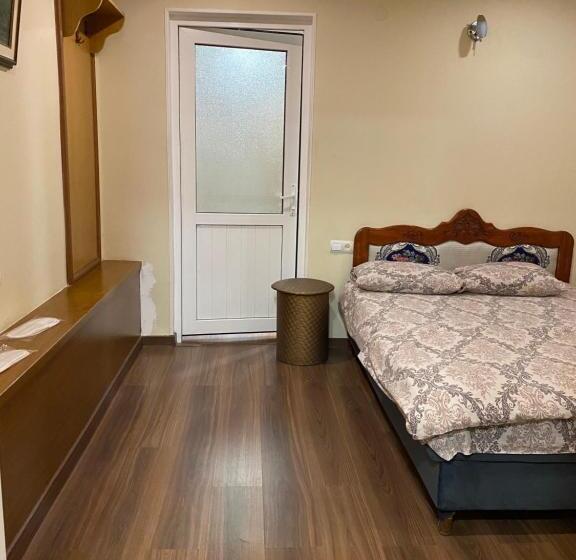 Quarto Triplo Comfort, Eco