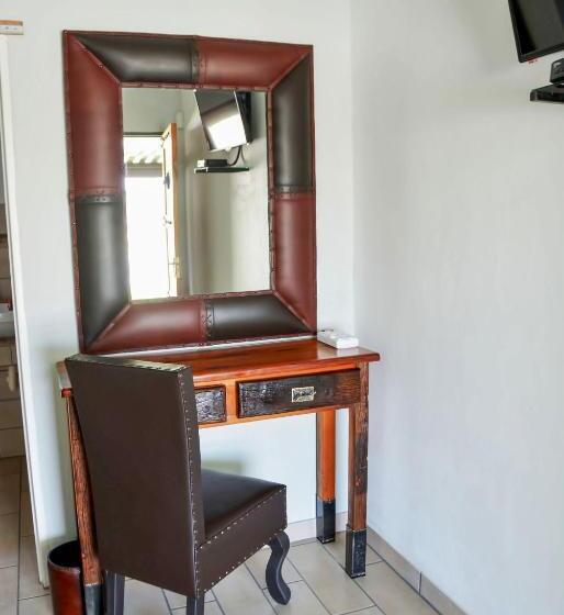 סוויטה, Die Kasteel