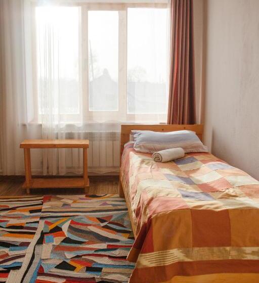 اتاق استاندارد, Guest House Altyn Oimok