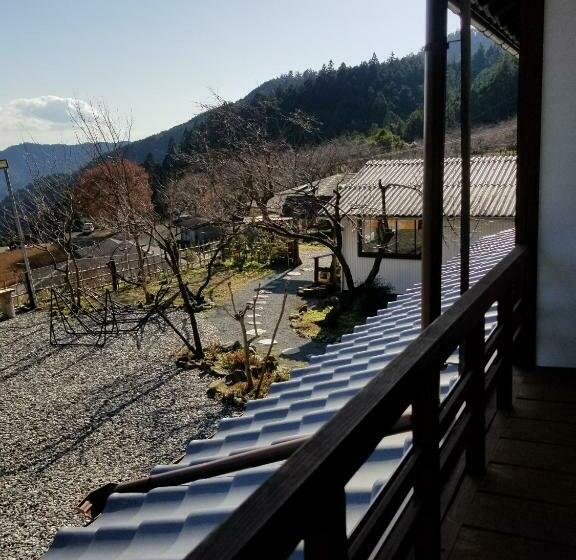 חדר סטנדרט לשלושה עם חדר אמבטיה משוף, Guesthouse En