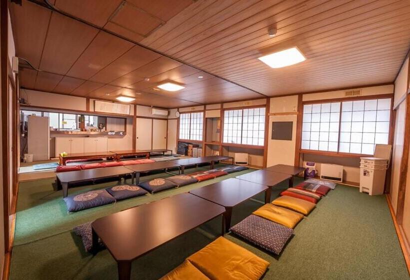 スタンダード４人部屋, 金剛寺 宿坊 成穂院