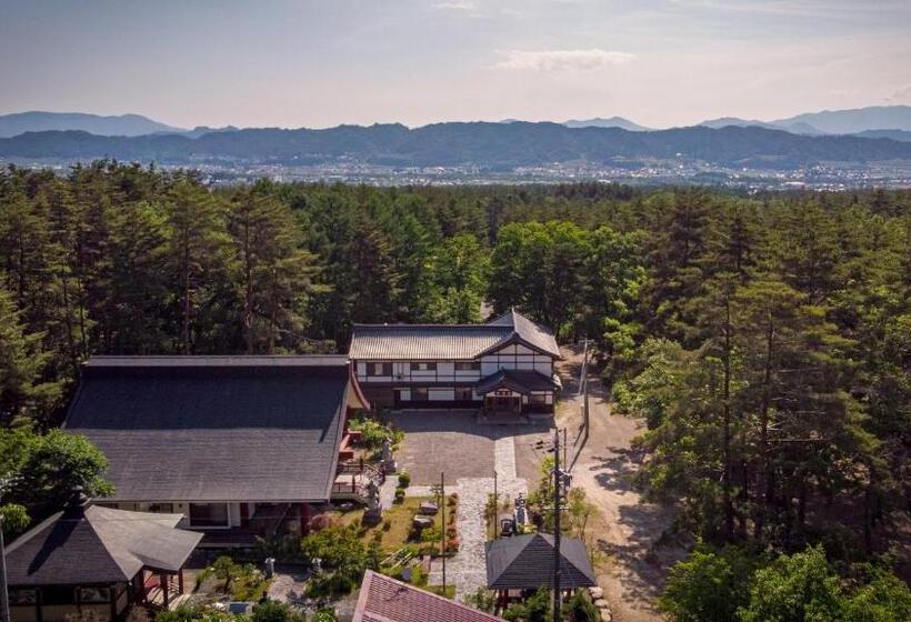 ベーシックルーム, 金剛寺 宿坊 成穂院