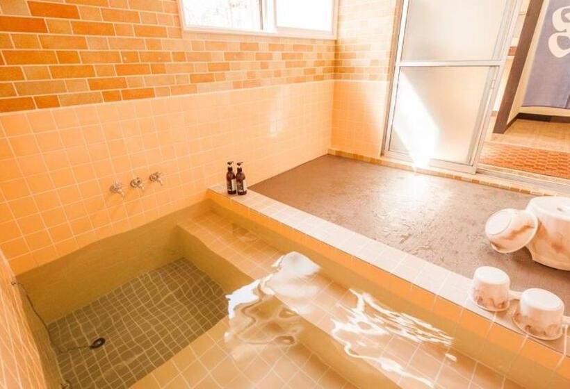 バス共有のスタンダードルーム, 金剛寺 宿坊 成穂院