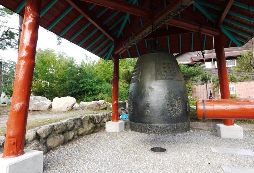 バスルーム共有のトリプルスタンダード, 金剛寺 宿坊 成穂院