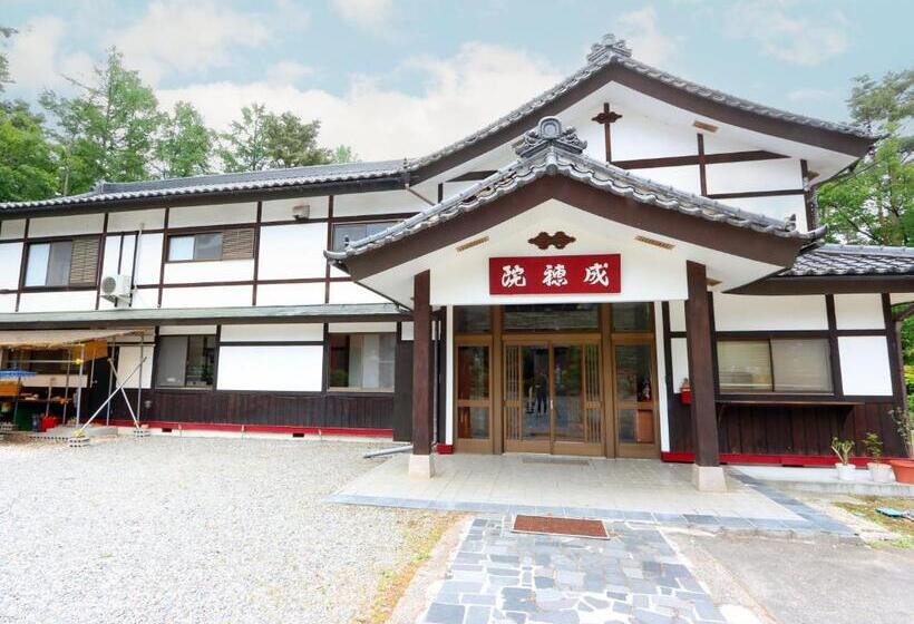 エコノミー４人部屋, 金剛寺 宿坊 成穂院