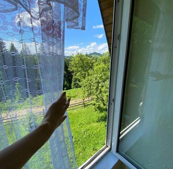 جناح مطلّ علي الجبل, Eco Resort Nad Karpatamy