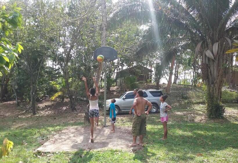 בקתת חדר, Hidden Haven