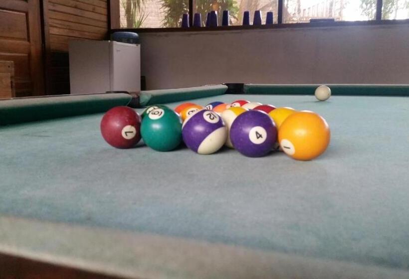 בקתת חדר, Hidden Haven