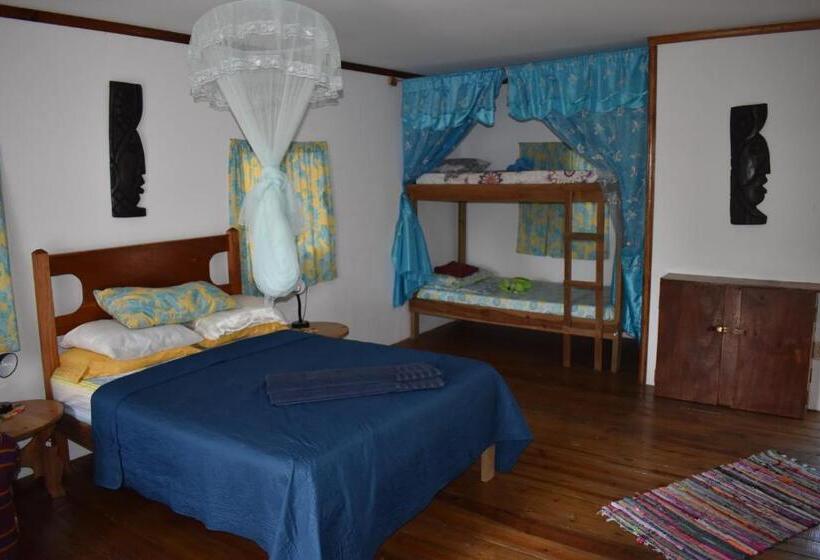 בקתת חדר, Hidden Haven