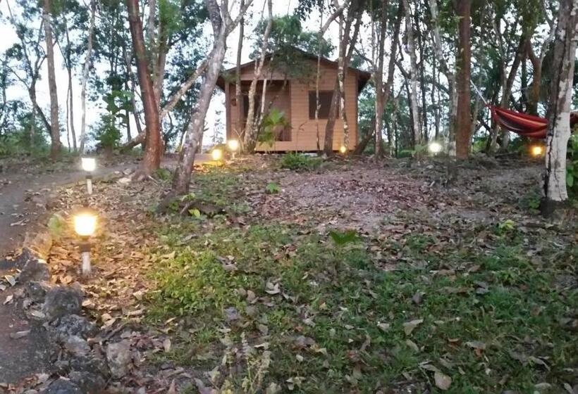 בקתת חדר, Hidden Haven