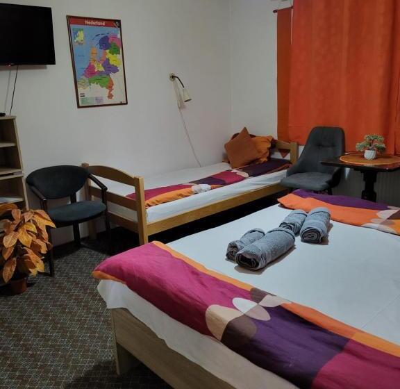 اتاق استاندارد چهار تخته, Vila Mala Evropa