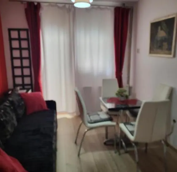 استودیوی استاندارد, Vila Mala Evropa