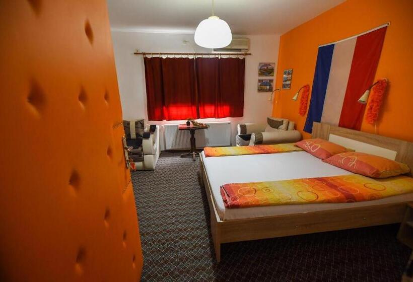 اتاق استاندارد چهار تخته, Vila Mala Evropa