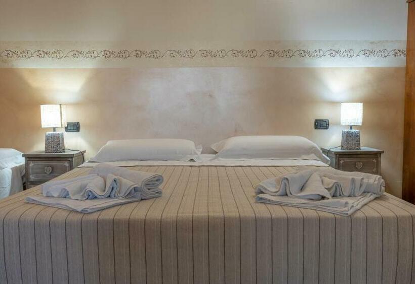 חדר סטנדרט לארבעה, B&b Alle Calende Greche