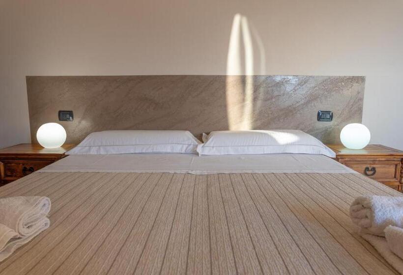 חדר סטנדרט לשלושה, B&b Alle Calende Greche