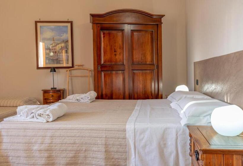 חדר סטנדרט לשלושה, B&b Alle Calende Greche