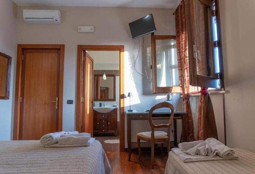 חדר סטנדרט לשלושה, B&b Alle Calende Greche