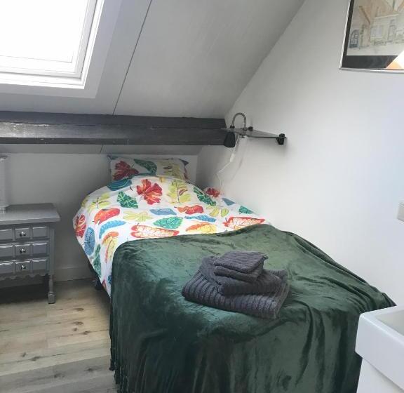 标准三人间外部浴室, Boerderij De Zalm