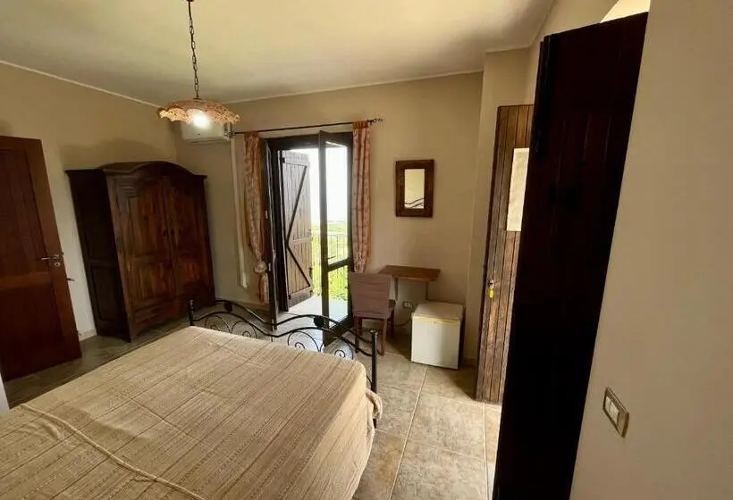 キングサイズベッドのスタンダードルーム, Agriturismo Serre