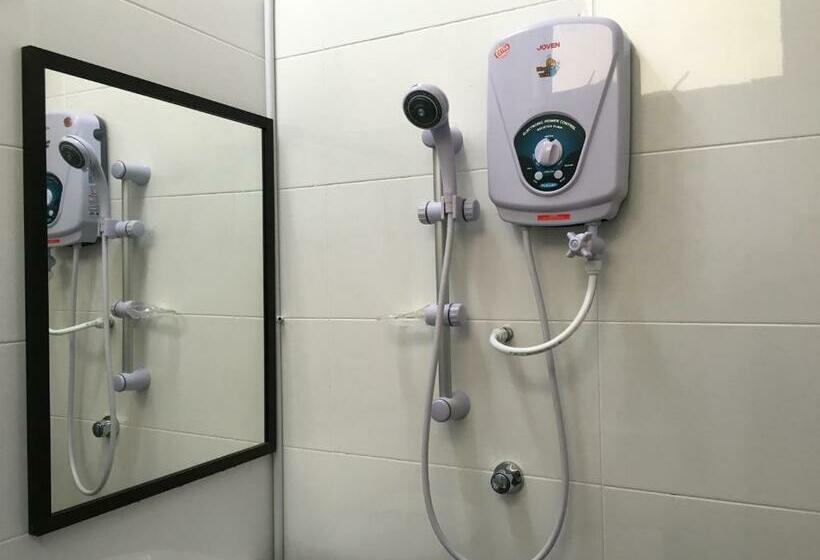 标准间, Grand Business