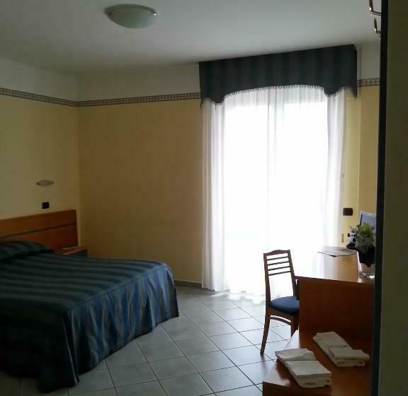 غرفة قياسية ثلاثية, Pegaso