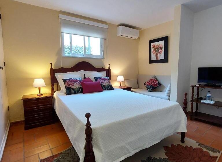 Standard room with outdoor bath, Manta Guest   Bed & Breakfast