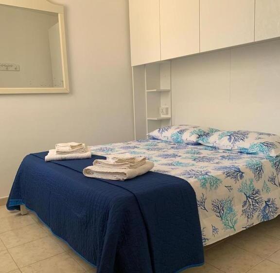 标准工作室, Camere Marisol